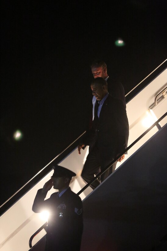 President Barack Obama debarks Air Force One, the presidential plane, aboard Marine Corps Air Station Miramar, Calif., Oct. 10. President Barack Obama greeted leadership with the 3rd Marine Aircraft Wing and MCAS Miramar.