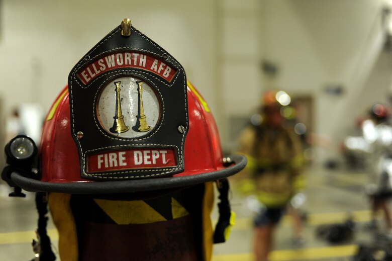 2015 Firefighter Challenge tests Airmen’s strength > Ellsworth Air Force Base > Article Display