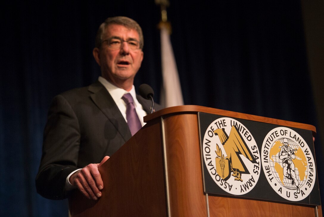 Defense Secretary Ash Carter provides remarks at the Association of the U.S. Army sustaining member luncheon in Washington, D.C., Oct. 14, 2015. DoD photo by Senior Master Sgt. Adrian Cadiz