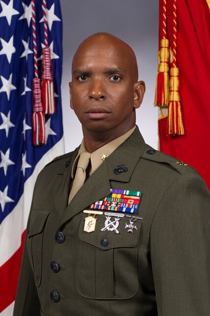 Major Dominique B. Neal > 1st Marine Division > Leaders