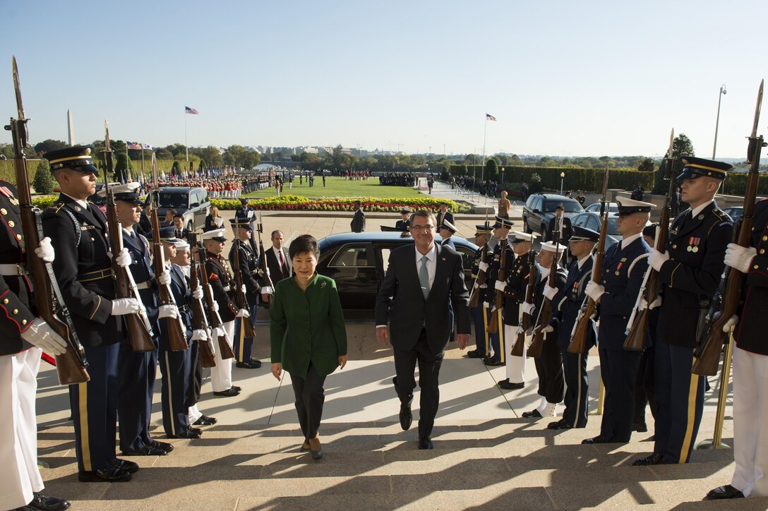 U.S. Defense Secretary Ash Carter welcomes South Korean President Park Geun-hye with an honor cordon as she arrives at the Pentagon, Oct. 15, 2015.  President Barack Obama met with Park in Laos Sept. 6, during an Association of Southeast Asian Nations summit meeting. DoD photo by U.S. Air Force Senior Master Sgt. Adrian Cadiz
