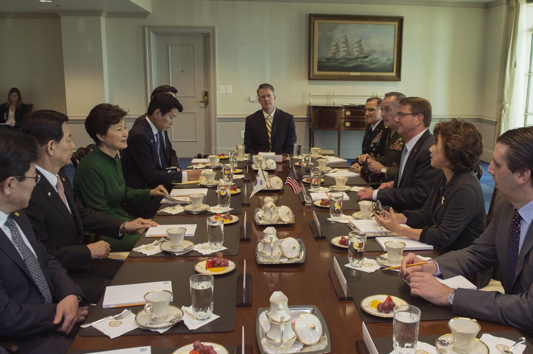 U.S. Defense Secretary Ash Carter, center right, meets with South Korean President Park Geun-hye at the Pentagon, Oct. 15, 2015. DoD photo by U.S. Air Force Senior Master Sgt. Adrian Cadiz