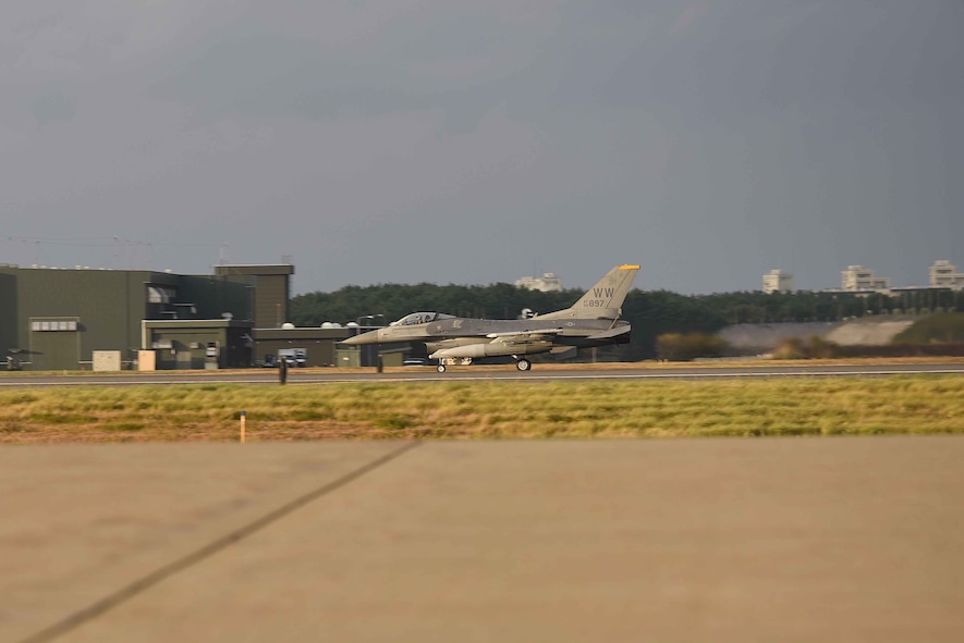An F-16 Fighting Falcon taxis down the runway at Misawa Air Base, Japan, Oct. 9, 2015. The F-16 was returning from a deployment where it displayed Misawa’s mission of forward deploying personnel in the Indo-Asian Pacific region. (U.S. Air Force photo by Senior Airman Patrick S. Ciccarone/Released)