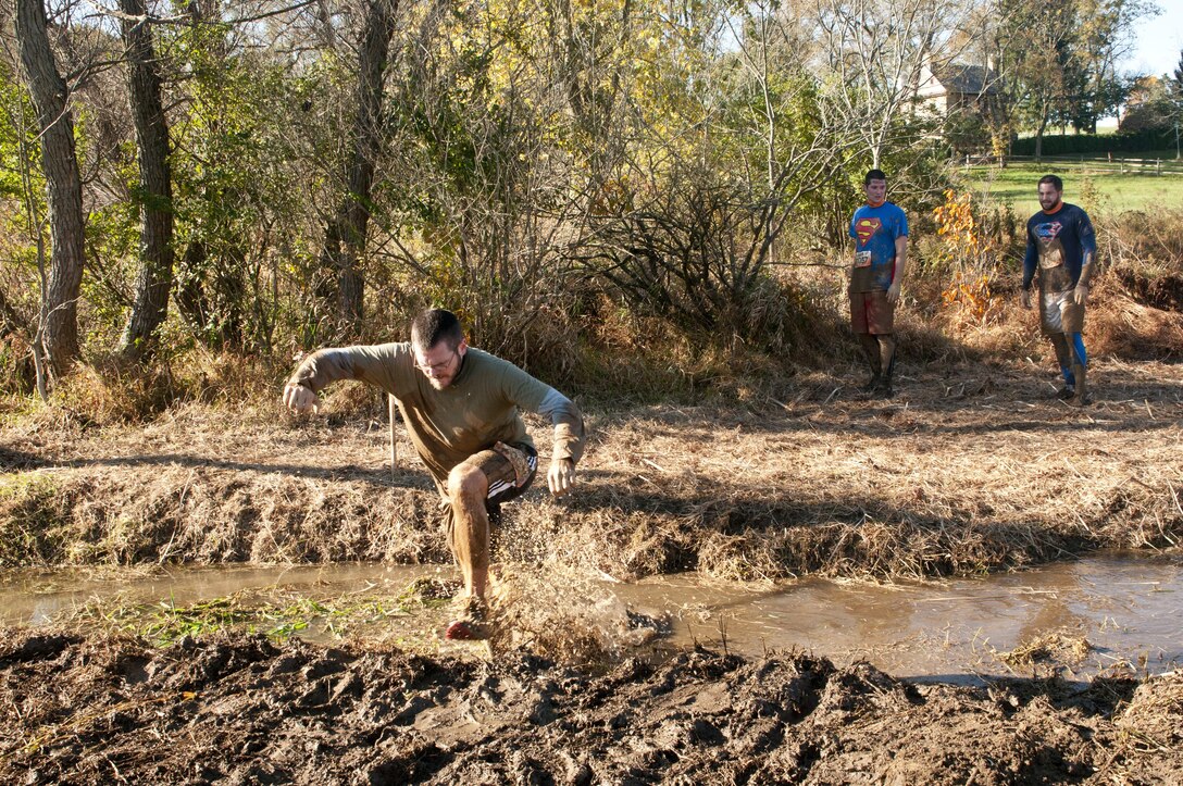 COATESVILLE, Penn. - A Tough Mudder runs through an obstacle during Tough Mudder Philly Oct. 17 in Coatesville, Penn. The U.S. Army Reserve was one of the sponsors for the event.
(U.S. Army photo by Sgt. Hector Membreno)