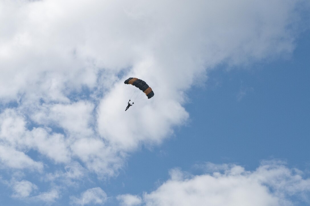 COATESVILLE, Penn. - A Golden Knight decends to the drop zone during Tough Mudder Philly in Coatesville, Penn., Oct. 17. The U.S. Army Reserve was one of the sponsors for the event. (U.S. Army photo by Staff Sgt. Debralee Best)