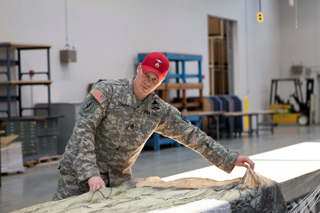 Army Staff Sgt. David Lewis, aerial delivery equipment supply supervisor at Defense Logistics Agency Distribution Susquehanna, Pa., has been awarded the DLA Distribution Junior Non-Commissioned Officer of the Quarter award for fourth quarter, fiscal year 2015.