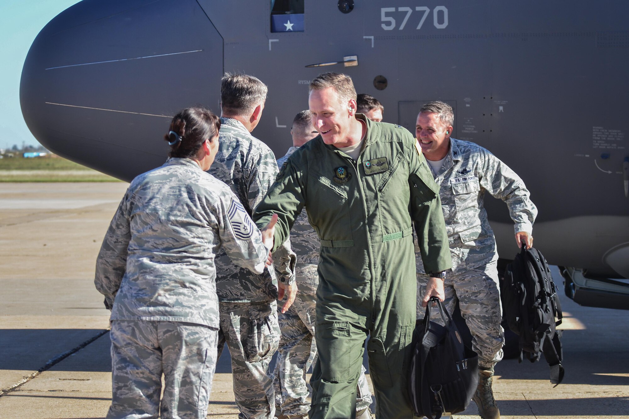 Leaders from the 27th Special Operations Wing greet leaders from Air Force Special Operations Command Oct. 13, 2015 at Cannon Air Force Base, N.M. (U.S. Air Force photo/Airman 1st Class Shelby Kay-Fantozzi)