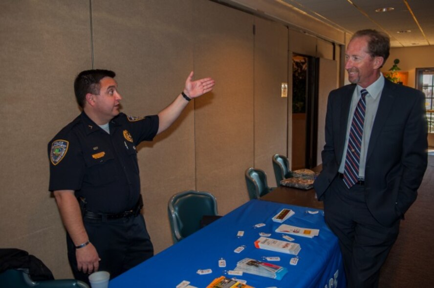 Senior Officer Aaron Moss, Minot Police Department field training officer, talks about safety at Minot Air Force Base, N.D., Oct. 14, 2015. Minot held a winter safety expo to help educate Minot personnel for the upcoming winter. (U.S. Air Force photo/Airman 1st Class Christian Sullivan)