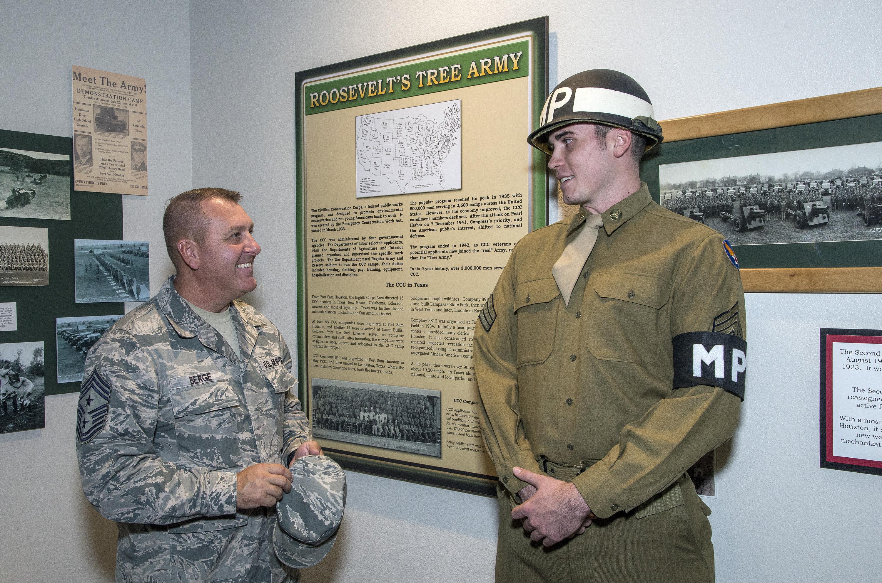 JBSAFort Sam Houston members demonstrate installation’s rich military