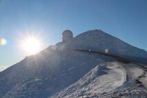 A Battle Management program to improve the reliability and maintainability
of U.S. Air Force long-range radar systems reached full operational
capability recently. The AN/FPS-117 is a three-dimensional radar system that
provides advanced warning and air traffic surveillance and an example of the
radar system in Alaska is shown above. (Courtesy photo)
