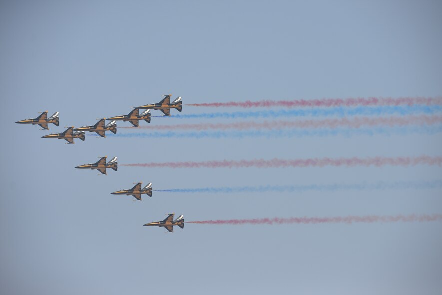 The Republic of Korea Air Force’s 53rd Air Demonstration Group, nicknamed Black Eagles, performed several aeronautic stunts during the media day of the biennial Seoul International Aerospace and Defense Exhibition held at Seoul Airport, Republic of Korea, Oct. 19, 2015. Air power is a key component of the ROK-US Alliance in providing security and maintaining the stability in Korea and the Northeast Asia region. (U.S. Air Force photo/Staff Sgt. Amber Grimm)