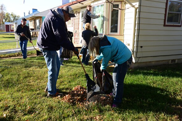Federal employees volunteer to perform household chores for the Day of Caring Oct. 23, 2015, in the Great Falls, Mont., community. The event helps a portion of the local population to include the elderly, lower income households and the physically disabled who are unable to perform many of these tasks on their own.  (U.S. Air Force photo/Airman 1st Class Magen M. Reeves)