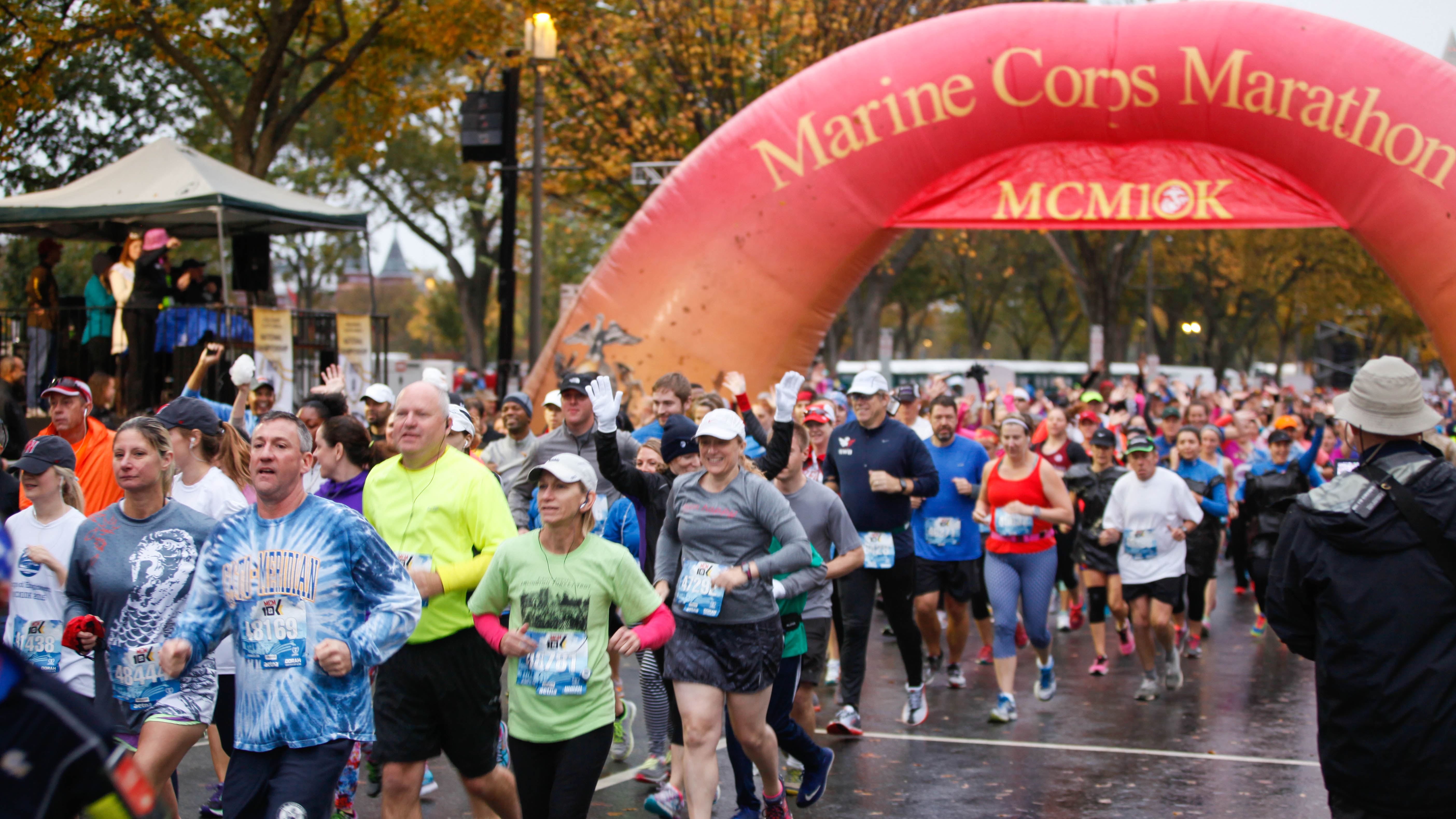 Runners race through Nation’s capital during Marine Corps Marathon 10K