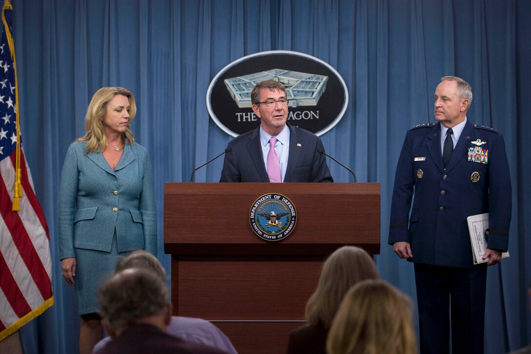 Defense Secretary Ash Carter, center, Air Force Secretary Deborah Lee James, and Air Force Chief of Staff Gen. Mark A. Welsh III announce the long range strike bomber contract award at the Pentagon, Oct. 27, 2015. DoD photo by U.S. Air Force Senior Master Sgt. Adrian Cadiz