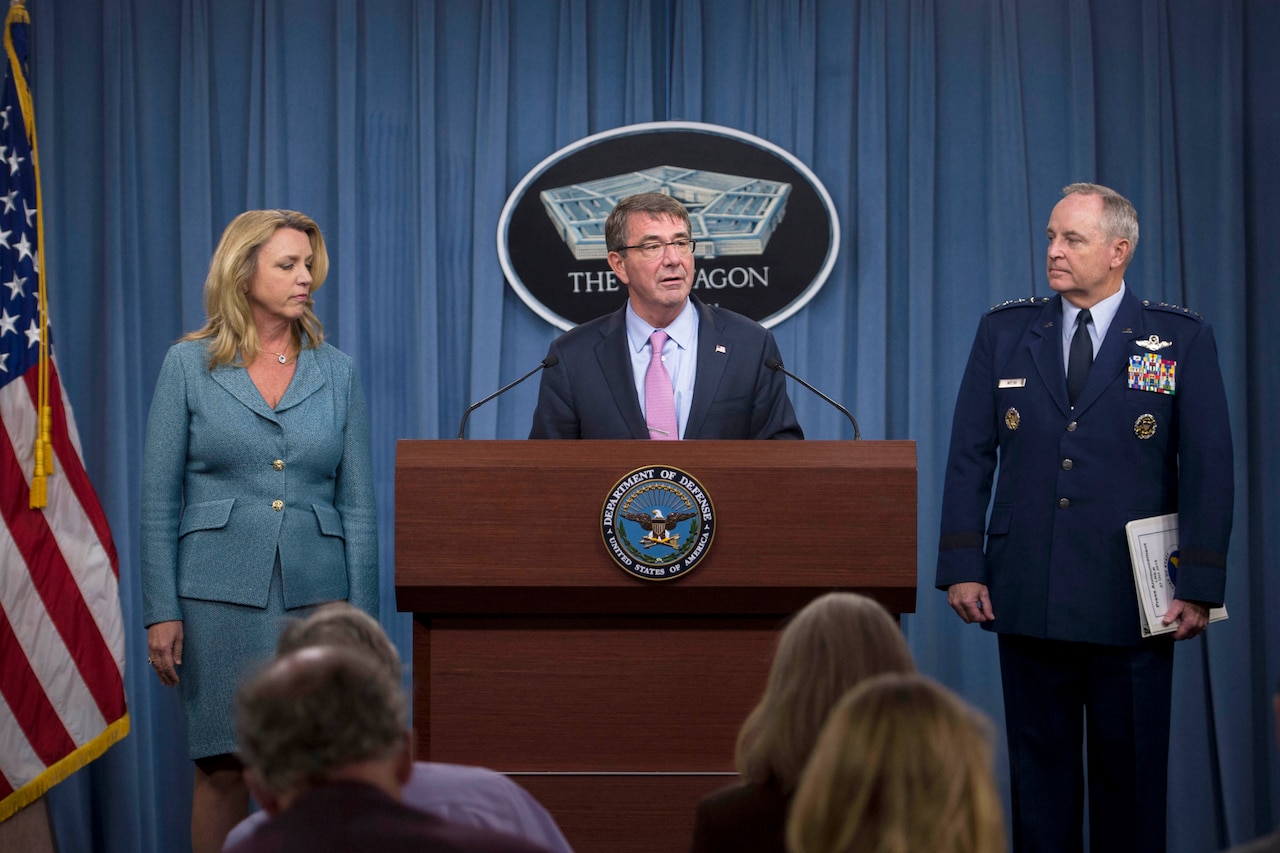 Defense Secretary Ash Carter, center, Air Force Secretary Deborah Lee James, and Air Force Chief of Staff Gen. Mark A. Welsh III announce the long range strike bomber contract award at the Pentagon, Oct. 27, 2015. DoD photo by U.S. Air Force Senior Master Sgt. Adrian Cadiz