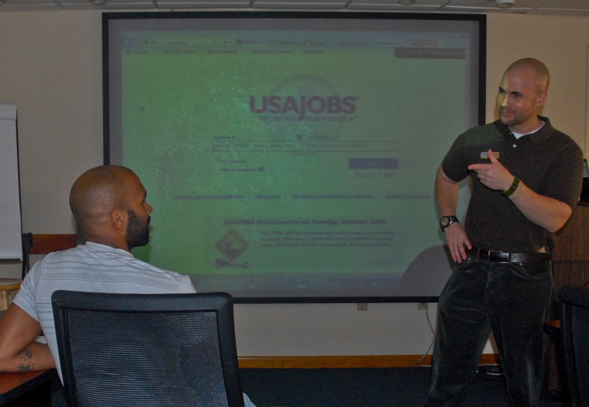 J.J. McDaniel, Airman and Family Readiness Center, conducts the Tips for Federal Employment workshop for personnel with base access seeking federal employment Oct. 21 at Eglin Air Force Base, Fla.  To find out when the class is offered, call 882-9060. (U.S. Air Force photo/Kevin Gaddie)