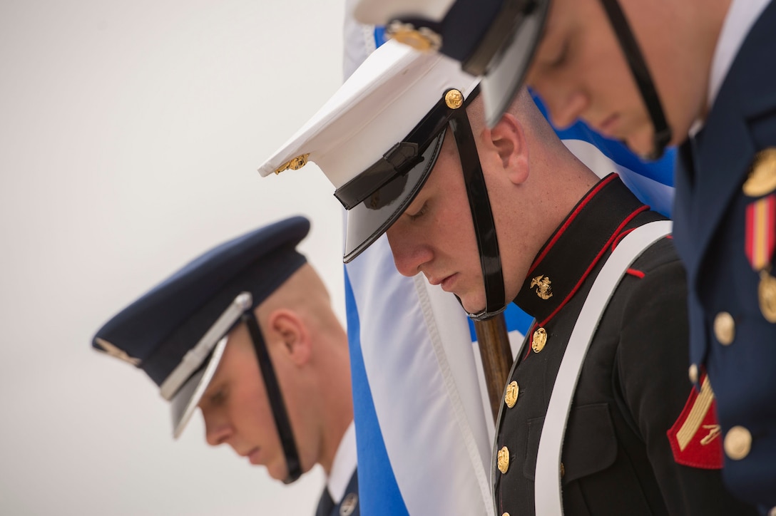 A joint honor guard prepares for the arrival of U.S. Defense Secretary Ash Carter and Israeli Defense Minister Moshe Yaalon at National Defense University, Washington, D.C., Oct. 27, 2015. Both leaders spoke to a class of U.S. and international students at NDU and met to discuss matters of mutual importance. DoD photo by Air Force Senior Master Sgt. Adrian Cadiz