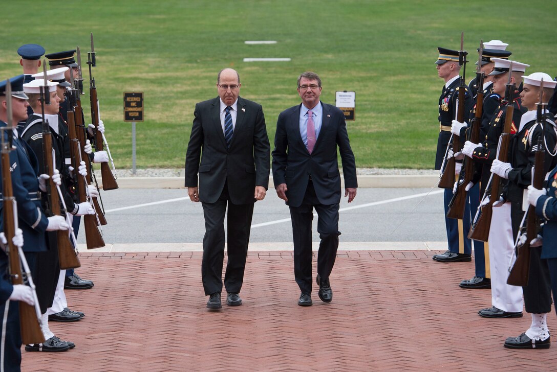 U.S. Defense Secretary Ash Carter hosts Israeli Defense Minister Moshe Yaalon at National Defense University, Washington, D.C., with an honor cordon in Washington, D.C., Oct. 27, 2015. Both leaders spoke to a class of U.S. and international students and met to discuss matters of mutual importance. DoD photo by Air Force Senior Master Sgt. Adrian Cadiz