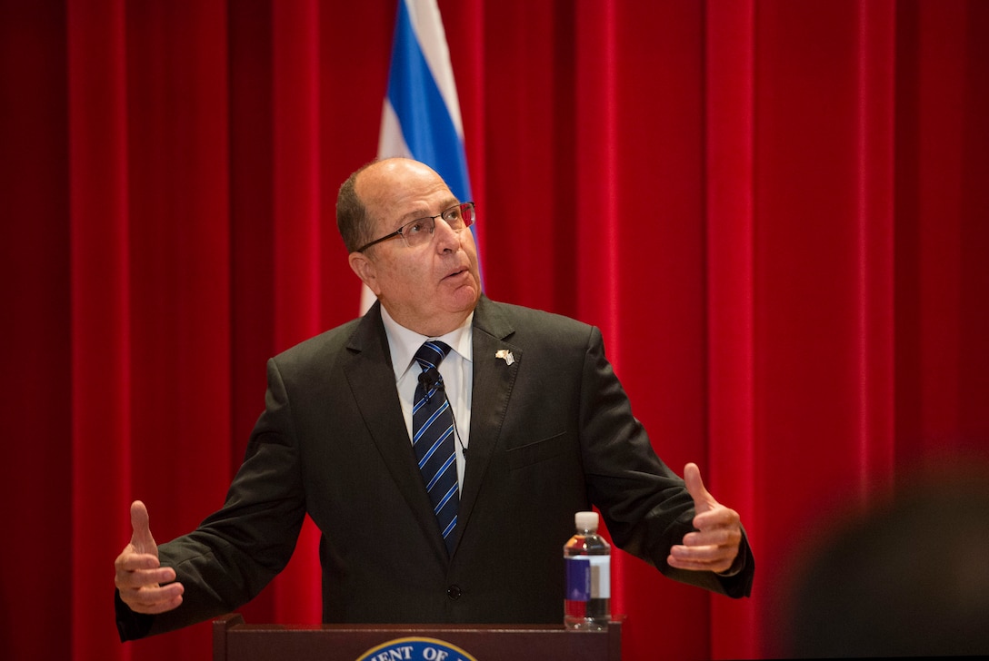 Israeli Defense Minister Moshe Yaalon speaks to a class of U.S. and international students at National Defense University, Washington, D.C., Oct. 27, 2015. Yaalon also met with Secretary of Defense Ash Carter to discuss matters of mutual importance. DoD photo by Air Force Senior Master Sgt. Adrian Cadiz