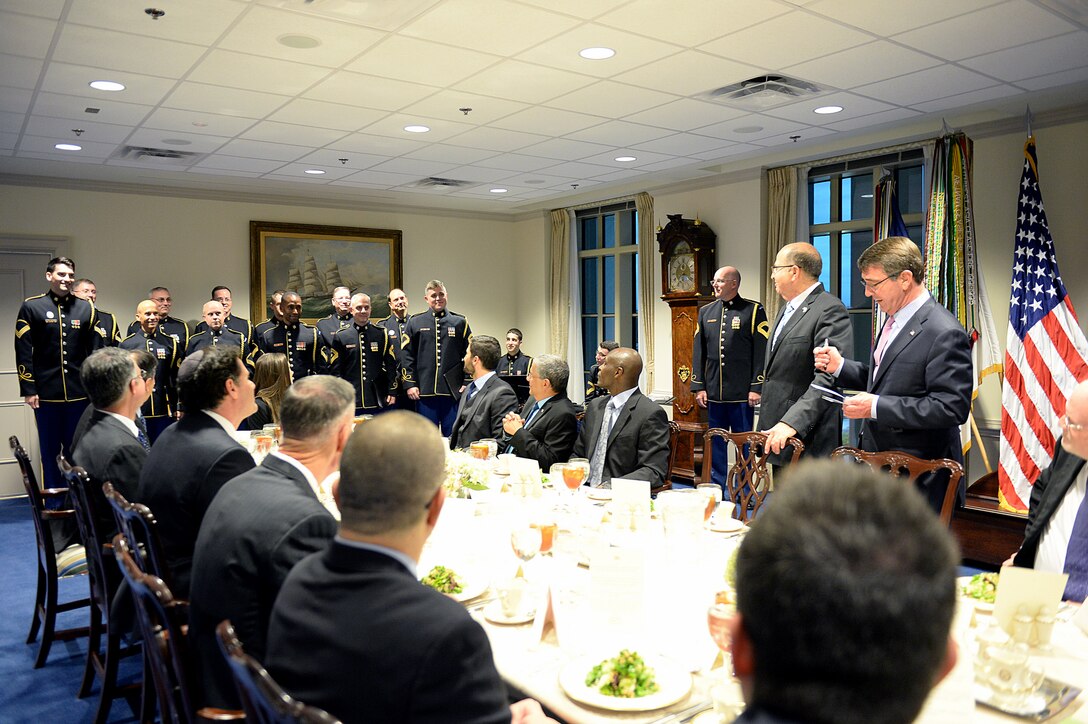 U.S. Defense Secretary Ash Carter introduces Strolling Strings, a U.S. Army band, during a working dinner with Israeli Defense Minister Moshe Yaalon at the Pentagon, Oct. 27, 2015. DoD photo by U.S. Army Sgt. 1st Class Clydell Kinchen