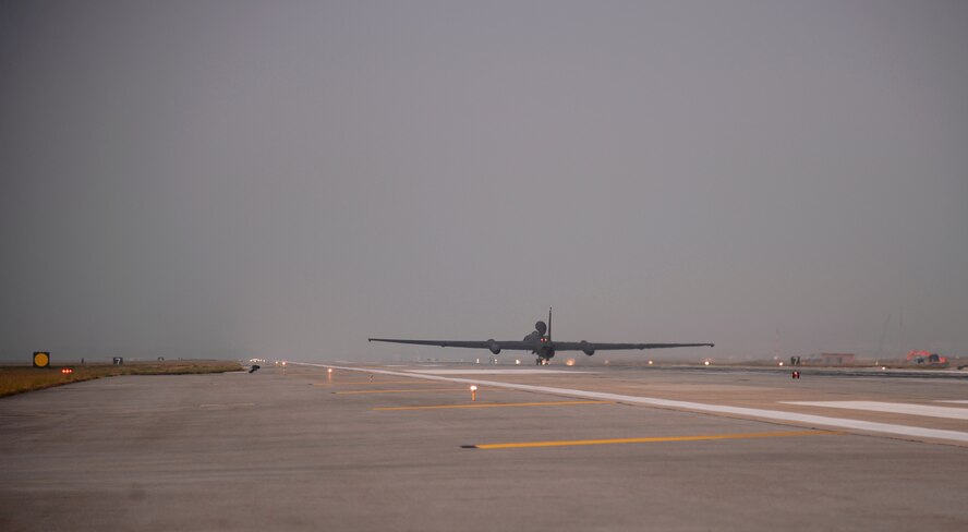 A U-2 Dragon Lady assigned to the 5th Reconnaissance Squadron takes off from Osan Air Base, Republic of Korea Oct. 23, 2015. U-2s from the 5th RS have spent almost 40 years delivering vital imagery and signals intelligence to command leaders throughout the Korean peninsula. (U.S. Air Force photo/Staff Sgt. Benjamin Sutton) 