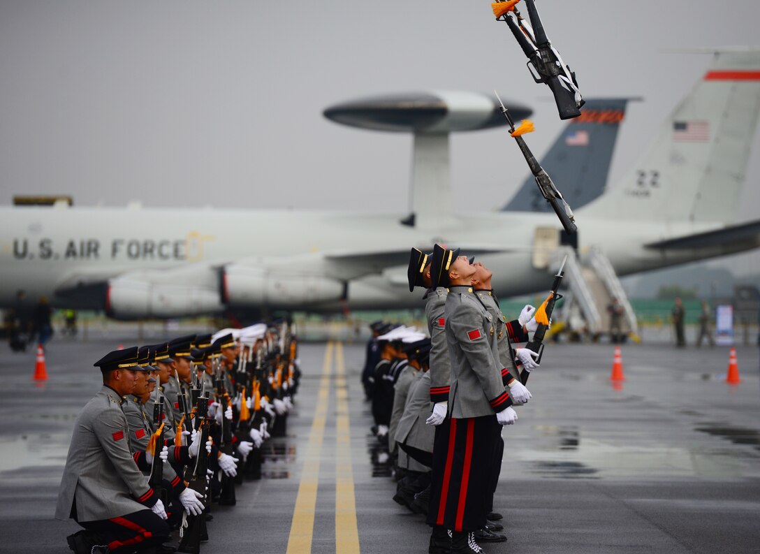 The 2015 Seoul International Aerospace and Defense Exhibition opened to the public with a colorful display of cultural history combined with regimented military drill at the Seoul Airport, Republic of Korea, Oct. 24th, 2015. Combining the past and the present in an intricate dance of tradition and strength, the people of the Republic of Korea showcased their honored legacies to the delight of the gathered crowds. 
(U.S. Air Force photo/Staff Sgt. Amber Grimm)