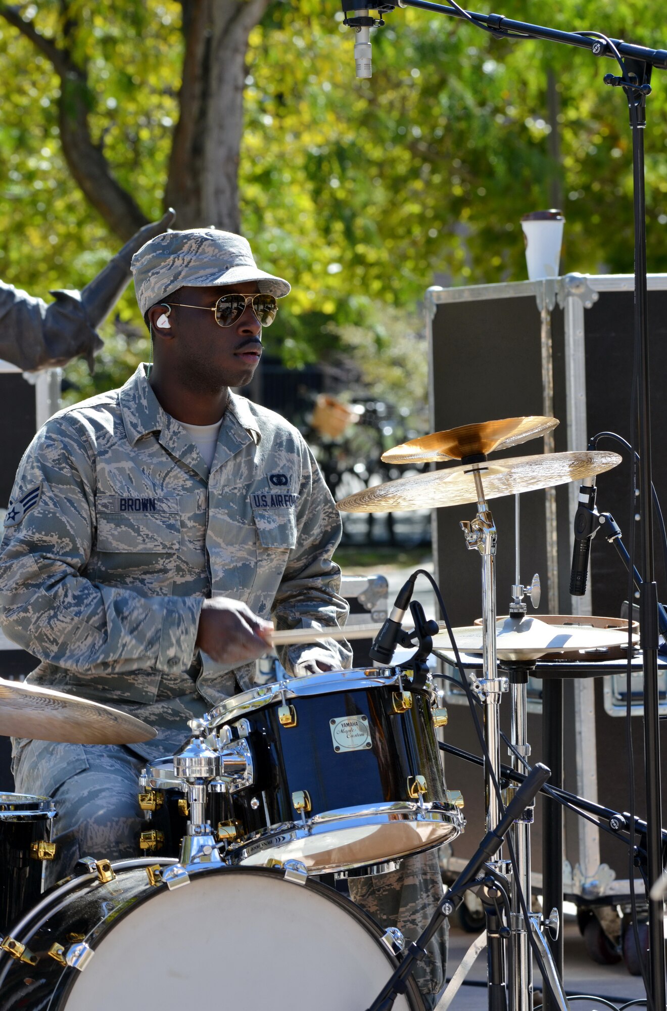 Senior Airman Quincy Brown of the U.S. Air Force Academy band Blue Steel performs
at UNM Oct. 23. (Photo by Jamie Burnett)