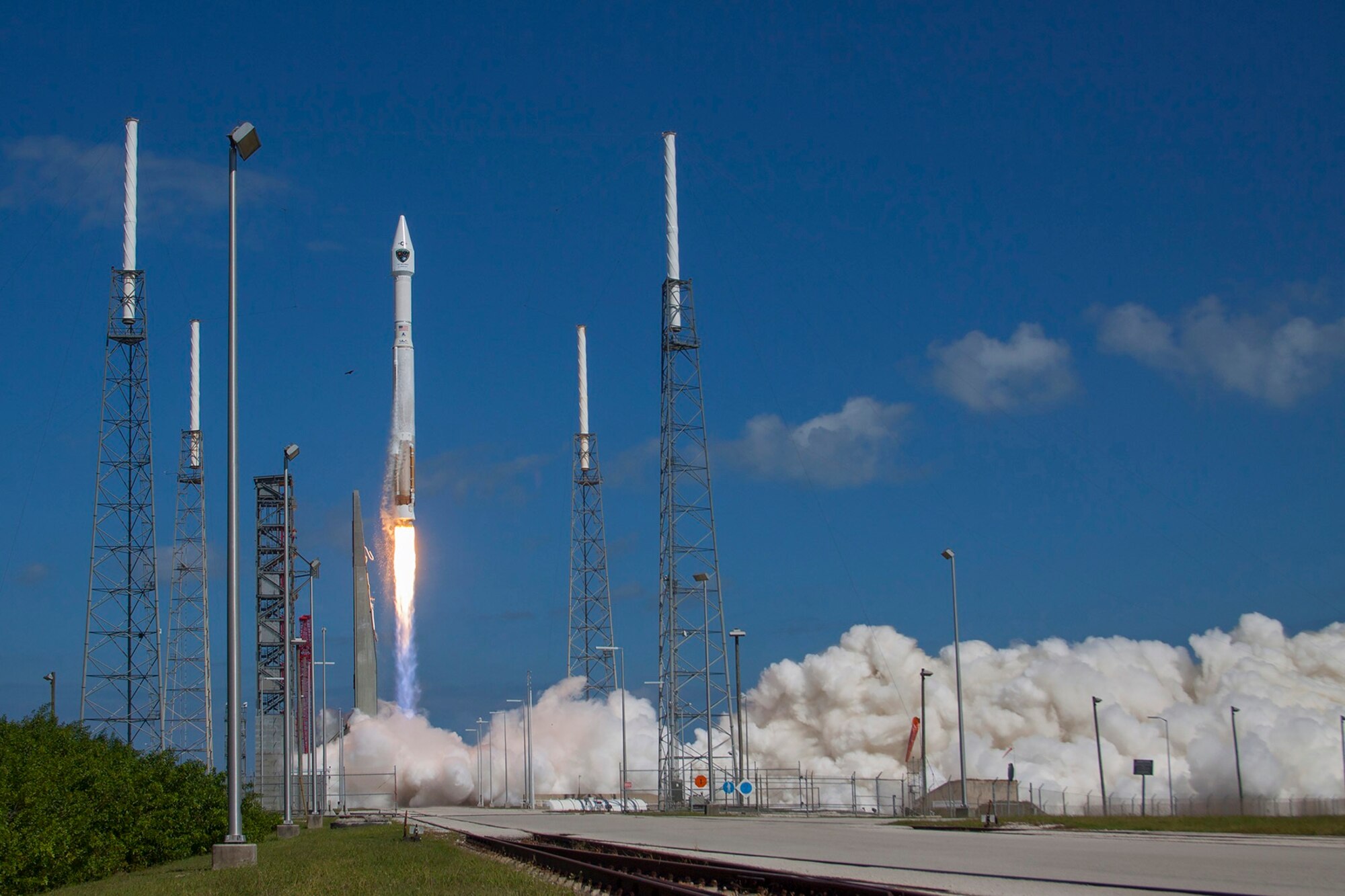 Cape Canaveral Air Force Station, Fla. (Oct. 31, 2015) – A United Launch Alliance (ULA) Atlas V rocket carrying the GPS IIF-11 mission lifted off from Space Launch Complex 41 at 12:13 p.m. EDT. (Photo by United Launch Alliance)
