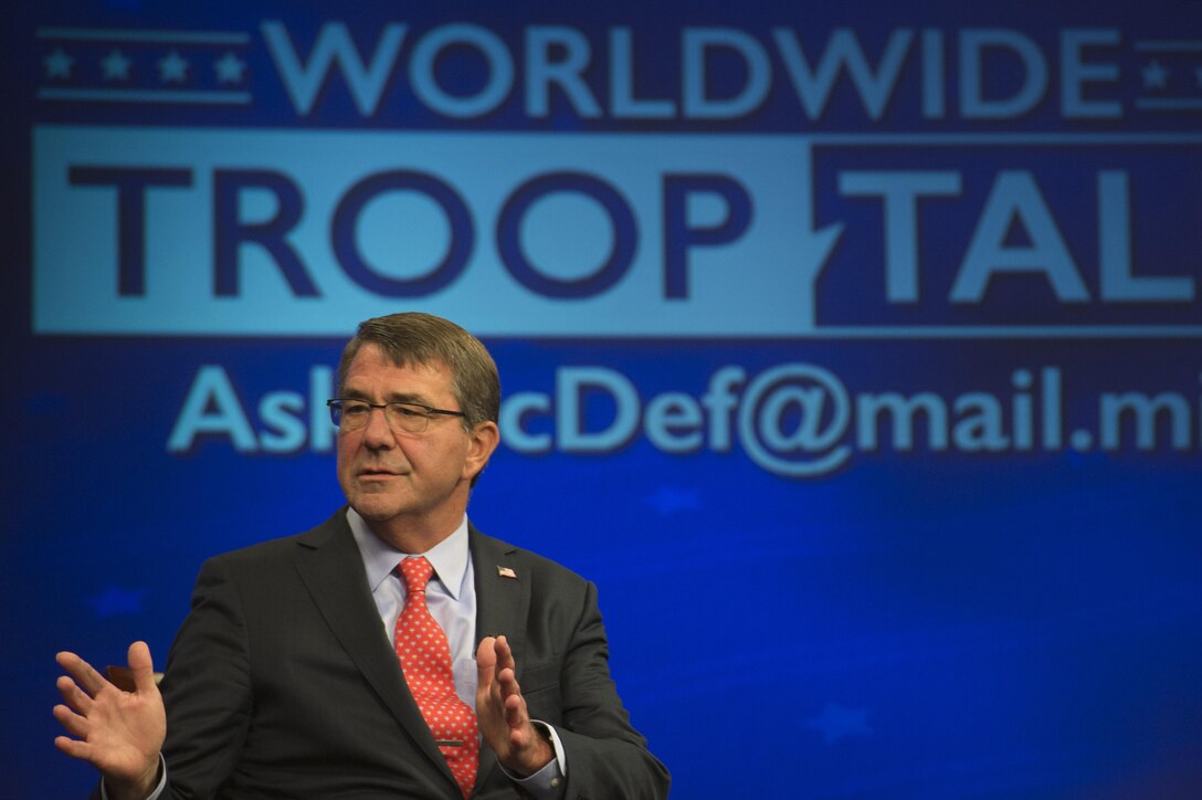 Defense Secretary Ash Carter hosts a Worldwide Troop Talk, the first of its kind, at Defense Media Activity on Fort Meade, Md., Sept. 1, 2015. DoD photo by U.S. Air Force Senior Master Sgt. Adrian Cadiz