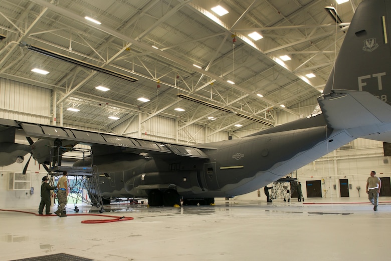 Cleanliness holds the key to aircraft efficiency > Moody Air Force Base