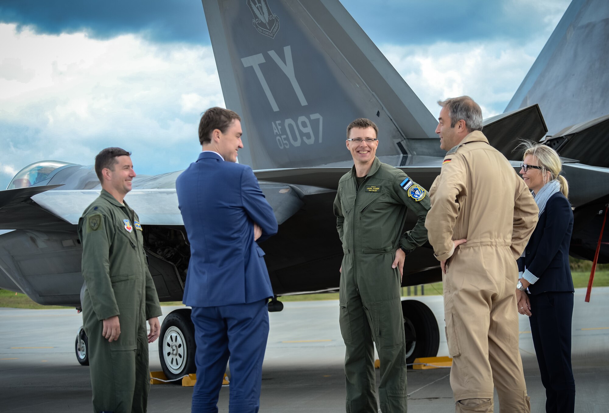 Lt. Col. Daniel Lehoski, 95th Fighter Squadron commander, gives Prime Minster of Estonia Taavi R??ivas a tour of the F-22 Raptor at ??mari Air Base, Estonia, Sept. 4, 2015, during a brief forward deployment. The F-22s have previously deployed to both the Pacific and Southwest Asia for Airmen to train in a realistic environment while testing partner nations' ability to host advanced aircraft like the F-22. The F-22s are deployed from the 95th Fighter Squadron at Tyndall Air Force Base, Fla. The U.S. Air Force routinely deploys aircraft and Airmen to Europe for training and exercises. (U.S. Air Force photo/ Tech. Sgt. Ryan Crane)