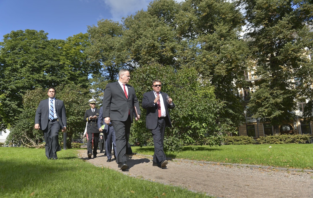 U.S. Deputy Defense Secretary Bob Work walks with Norwegian defense leaders in Oslo, Norway, Sept. 8, 2015. DoD photo by Glenn Fawcett