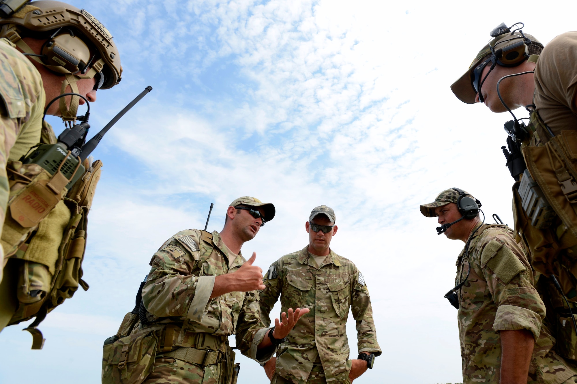 U.S. Army joint terminal attack controllers assigned to the U.S. Army Special Operations Command are briefed during JTAC training at Poinsett Electronic Combat Range in Wedgefield, S.C., Sept. 3, 2015. The JTACs conducted training to practice calling in airstrikes with F-16CM Fighting Falcons assigned to the 55th Fighter Squadron. (U.S. Air Force photo by Senior Airman Jensen Stidham/Released)