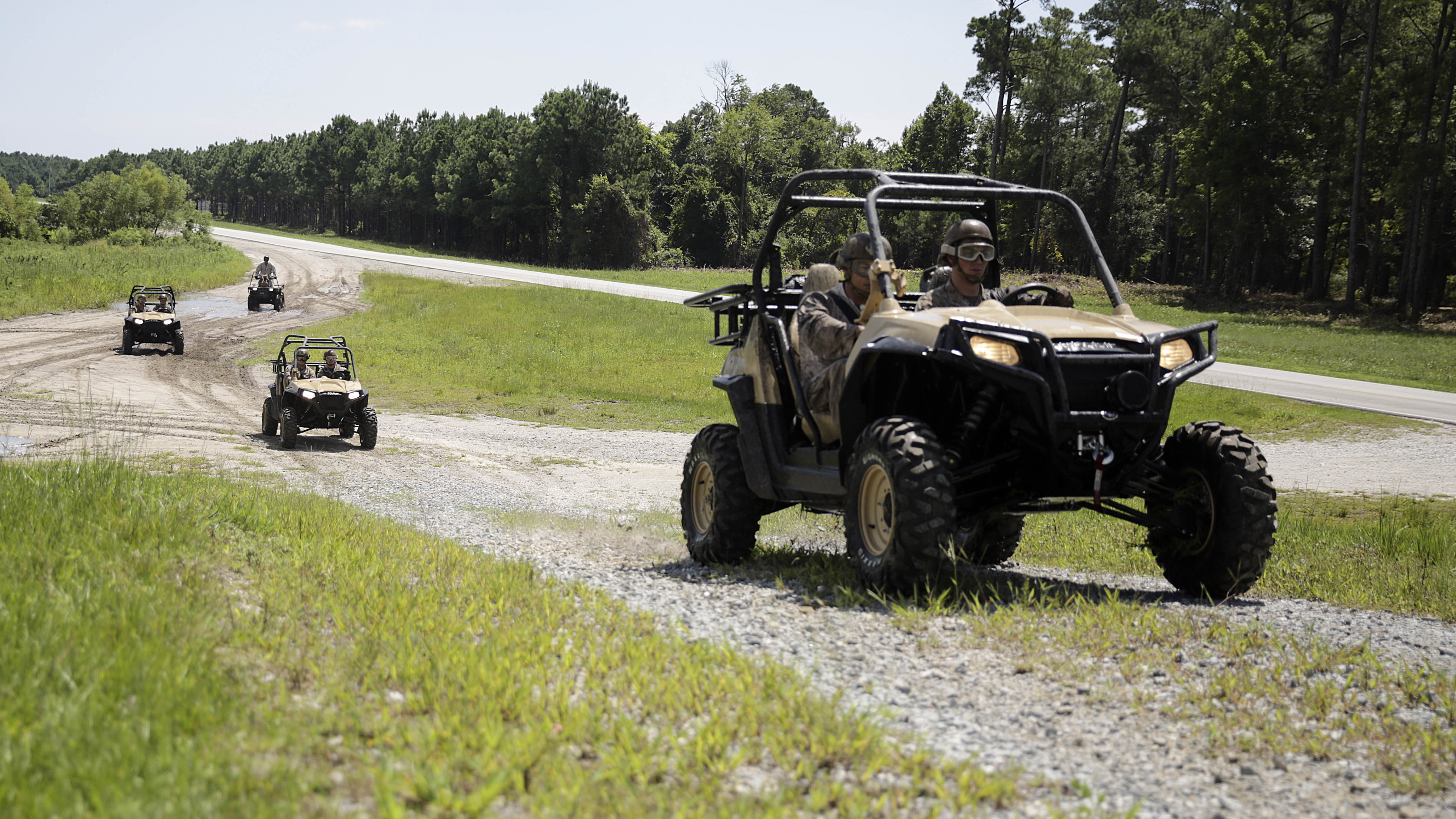 2nd Recon gets muddy with the Razor