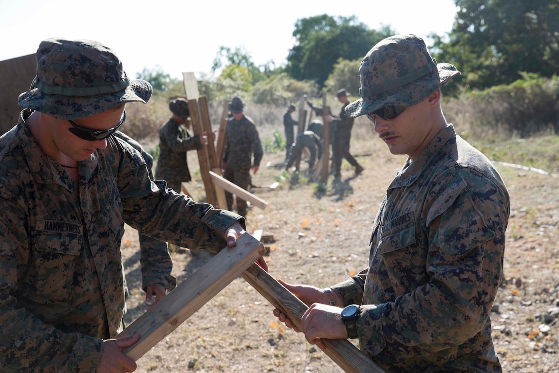 Back To The Basics: U.s. Marines And Timor-leste Defence Force Members 