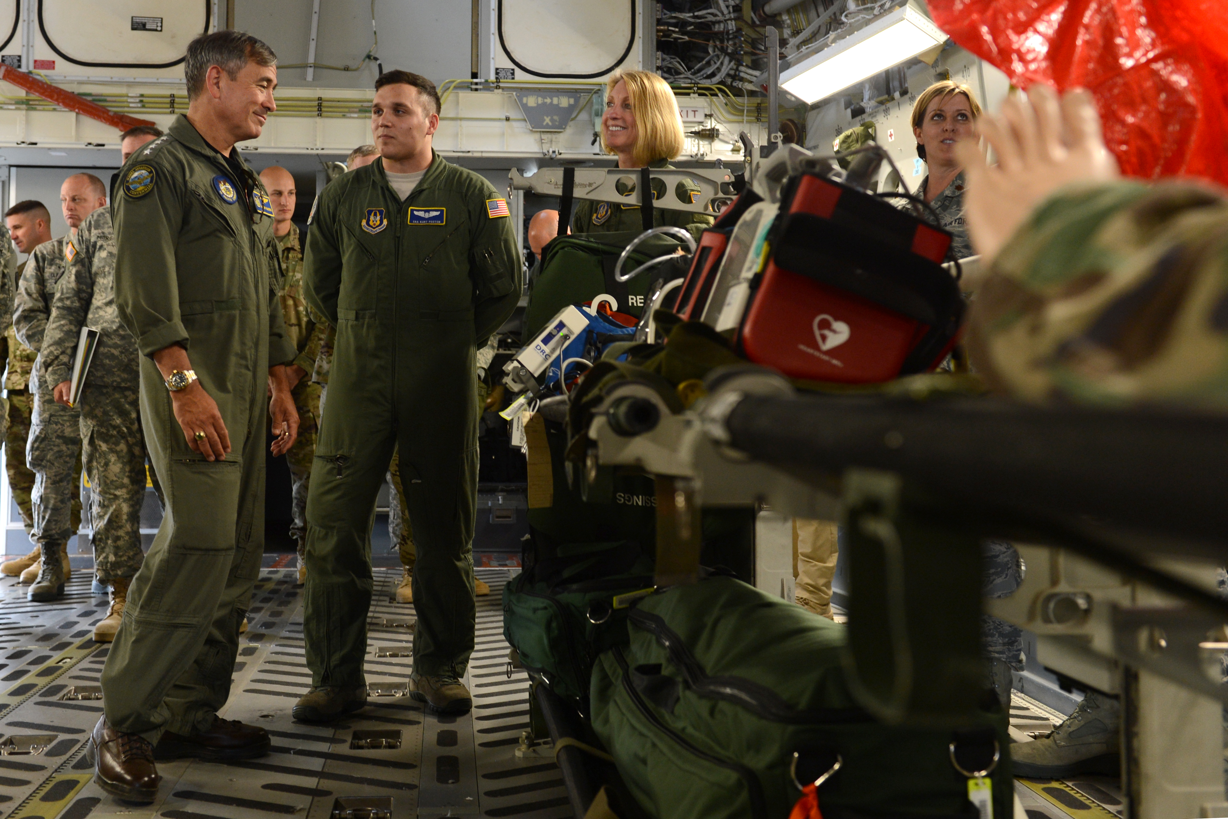 PACOM commander visits JBLM > Team McChord > Article Display