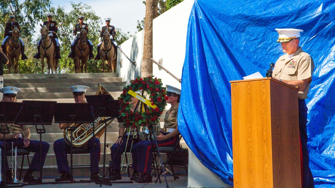 Col. Steven Weintraub, a Scottsdale native, speaks during Marine Week Phoenix mural unveiled in Scottsdale, Ariz., Sept. 12, 2015. Five Marine artists worked for nearly a week in temperatures upwards of 100 degrees to finish the mural celebrating relationships built during the week between the Corps and the people of the greater Phoenix area.