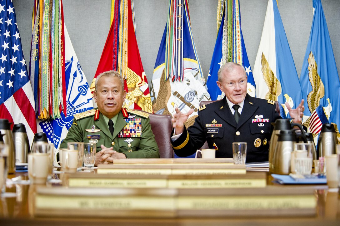 U.S. Army Gen. Martin E. Dempsey, chairman of the Joint Chiefs of Staff, meets with Malaysian Gen. Tan Sri Dato’ Sri Zulkifeli, chief of Malaysia's defense forces, inside "The Tank" at the Pentagon, Jan. 9, 2014. The two defense chiefs met to discuss issues of mutual importance. DoD photo by U.S. Navy Petty Officer 1st Class Daniel Hinton