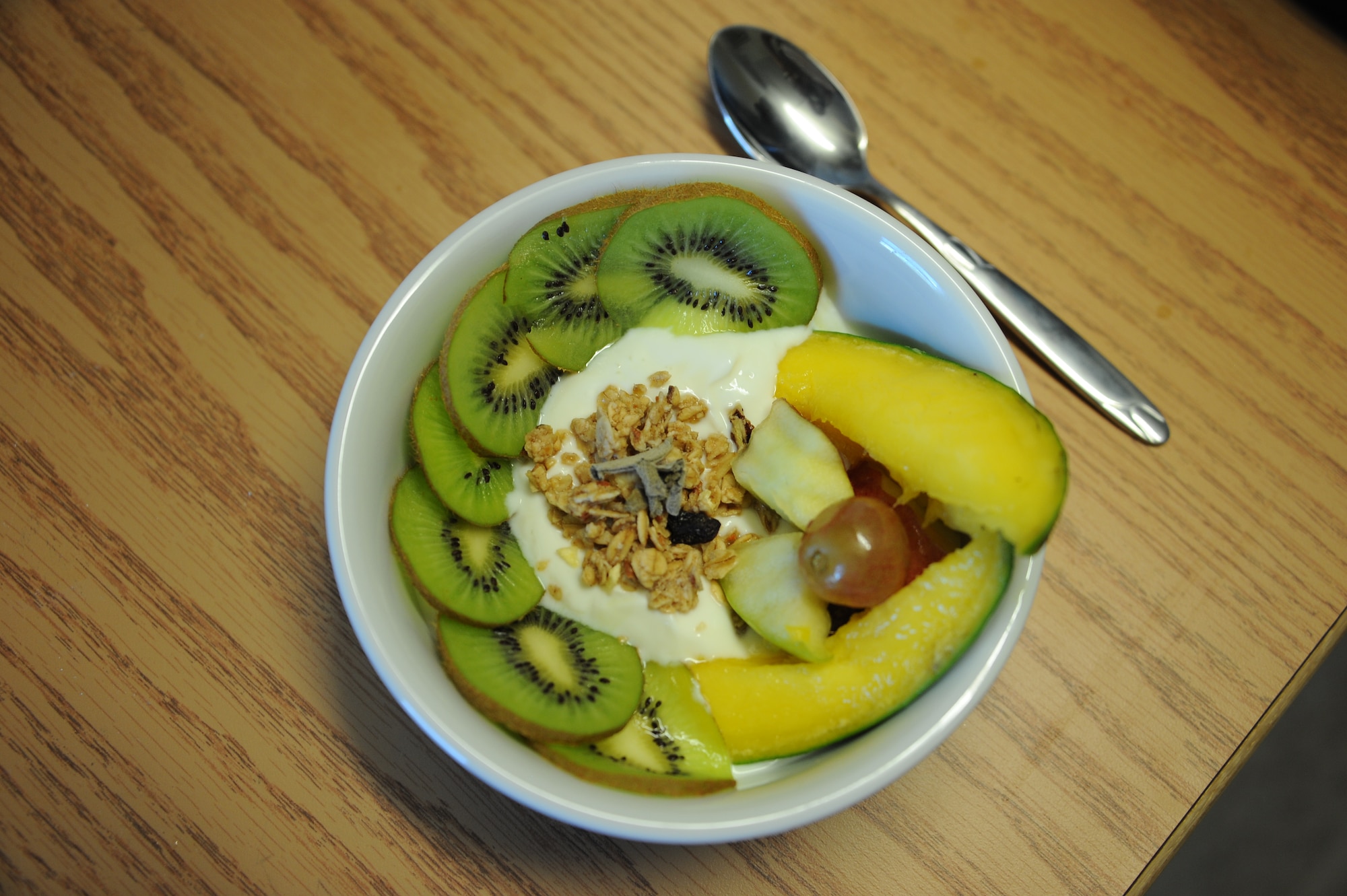 A vanilla greek yogurt parfait is shown at Davis-Monthan Air Force Base, Ariz., Sept. 11, 2015. This dish is one example of the healthy snack alternatives the Davis-Monthan AFB Health and Wellness Center offers to prepare during its nutrition classes. (U.S. Air Force photo by Airman 1st Class Ashley N. Steffen/Released)