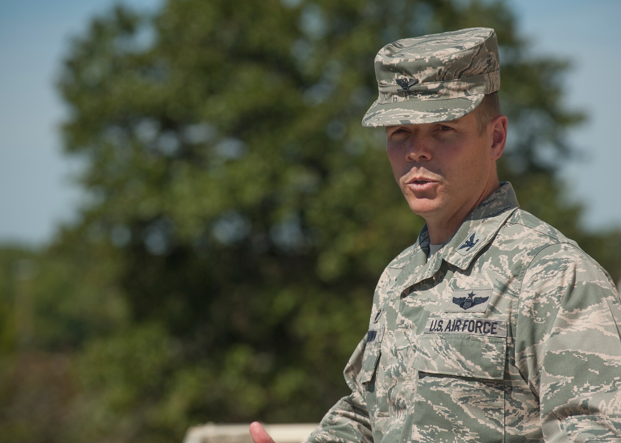 U.S. Air Force Col. Charles Brown, 19th Airlift Wing commander, expresses his appreciation for 19th Security Forces Squadron Defenders, Sept. 14, 2015, at Little Rock Air Force Base, Ark. Brown recognized two Defenders for their part in neutralizing a threat at the front gate on Vandenberg Drive June 15, 2015. (U.S. Air Force photo by Senior Airman Scott Poe)     
