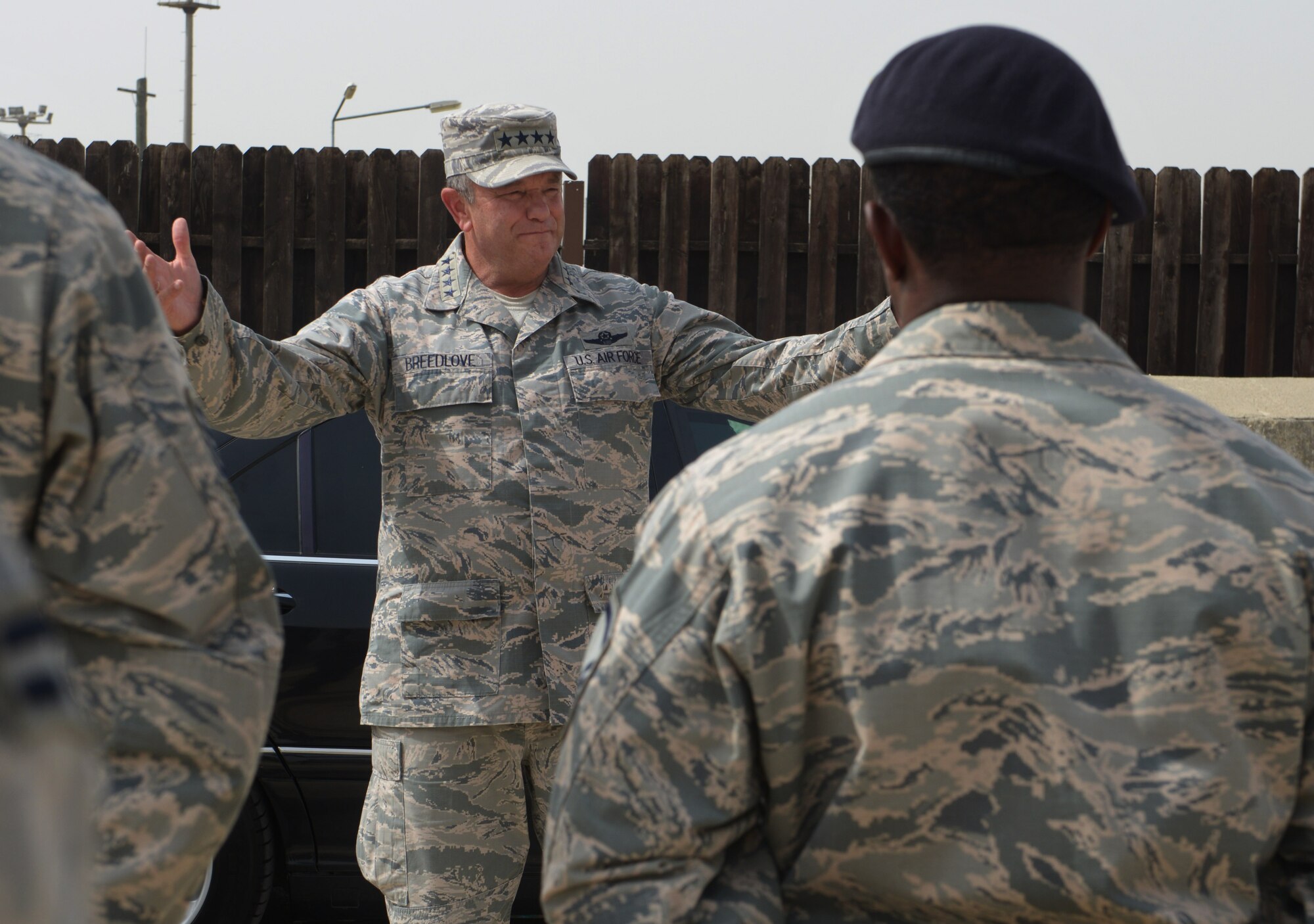 Gen. Philip M. Breedlove, NATO's Supreme Allied Commander for Europe and commander of U.S. European Command, speaks with Airmen from Incirlik Air Base, Turkey during a visit Sept. 11, 2015, at Incirlik Air Base, Turkey.  Breedlove visited Incirlik to get a firsthand look at the 39th Air Base Wing’s mission. (U.S. Air Force photo by Senior Airman Krystal Ardrey/Released) 