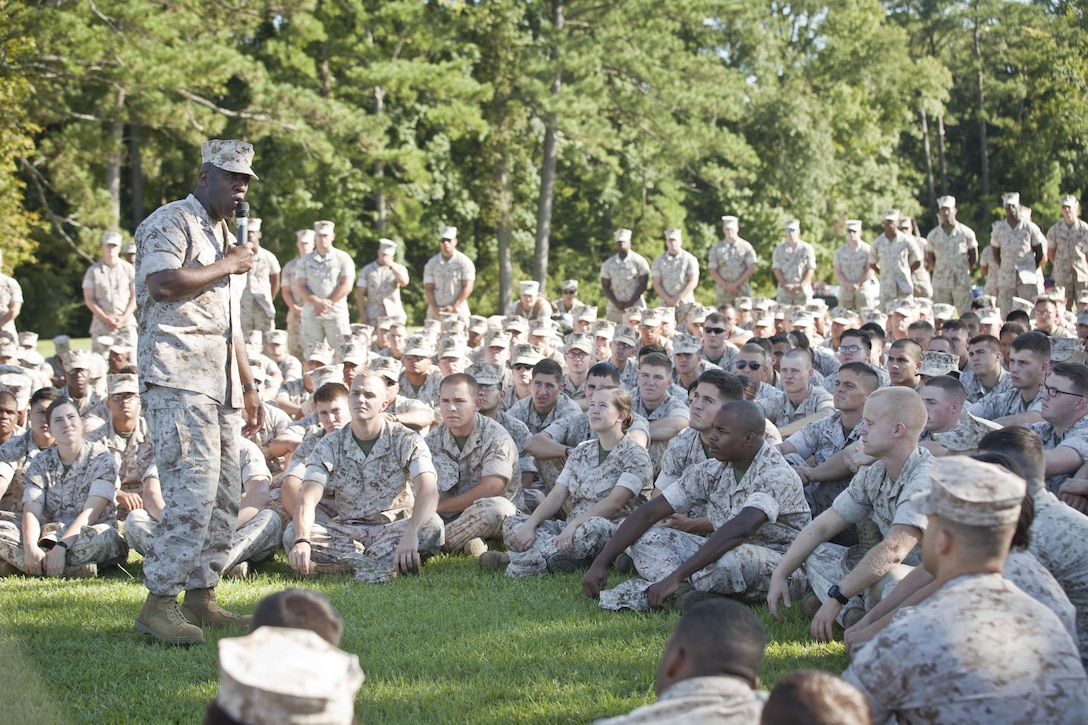 The 18th Sergeant Major of the Marine Corps, Ronald L. Green, visits U.S. Marines assigned to Marine Corps Air Station Cherry Point, NC, September 15, 2015. (U.S. Marine Corps photo by Sgt. Melissa Marnell, Office of the 18th Sergeant Major of the Marine Corps/Released)