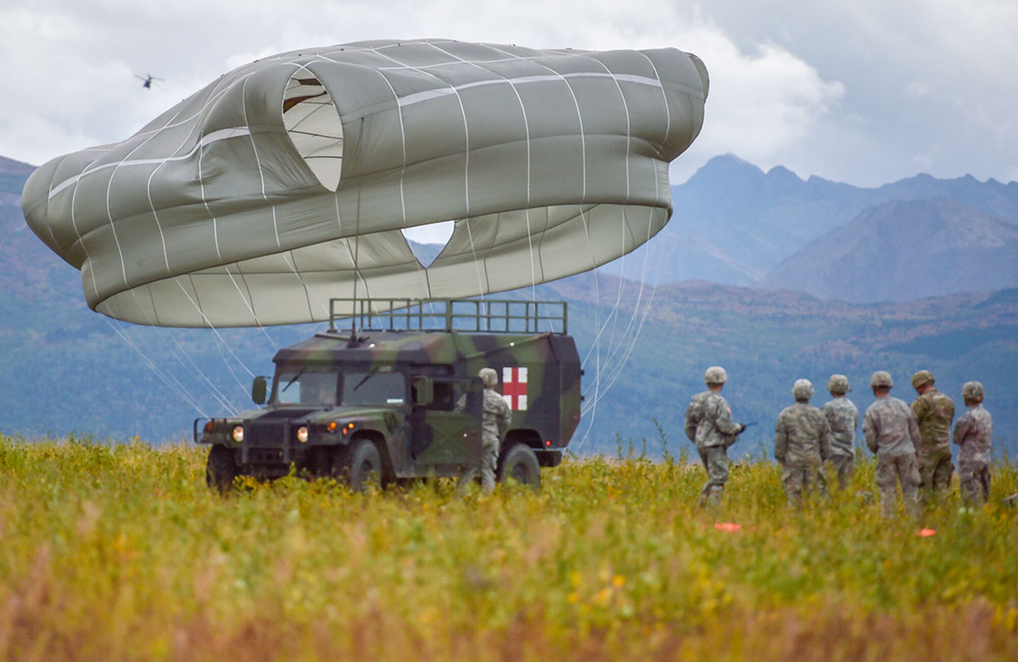 Soldiers assigned to U.S. Army Alaska conduct an airborne operation with USARAK Commanding General Army Maj. Gen. Bryan Owens from CH-47 Chinook helicopters over Malemute drop zone on Joint Base Elmendorf-Richardson, Alaska, Sept. 10, 2015.  USARAK is a central component to the Army’s rebalance to the Pacific, providing two fully mission-ready Brigade Combat Teams ready to position unit elements anywhere across the Pac-Rim within 18 hours notice, and is uniquely positioned within nine-hours flight time from 90 percent of the world’s most highly-populated regions. (U.S. Air Force photo/Justin Connaher)