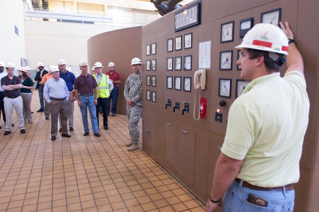 Will Garner, journeyman power plant operator at the Old Hickory Dam Power Plant in Hendersonville, Tenn., leads Team Cumberland on a tour of the power plant Sept. 15, 2015. The plant on the Cumberland River is operated by the U.S. Army Corps of Engineers Nashville District. (USACE photo by Leon Roberts)