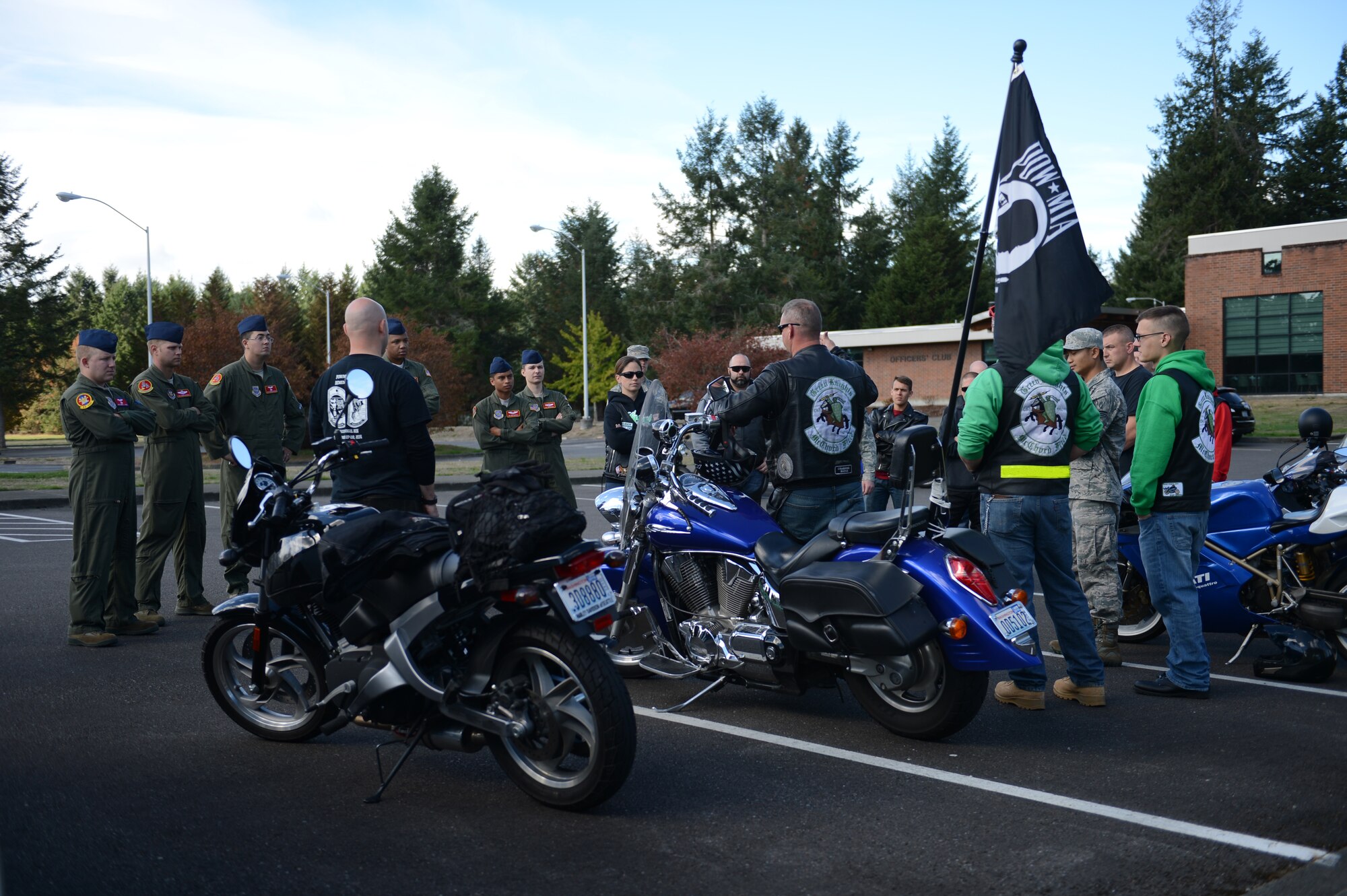 Technical Sgt. Todd Spencer, the president of the Green Knights Military Motorcycle Club Chapter 3, briefs motorcycle riders about the importance of safety during their ride as part of the 2015 POW/MIA Remembrance Week at Joint Base Lewis-McChord, Wash., Sept. 16, 2015. The motorcycle riders began their ride at the McChord Field Collocated Club and completed at the Washington Soldier’s Home, a home built for Washington state Veterans, in Orting, Wash. (U.S. Air Force Illustration /Staff Sgt. Katie Jackson)