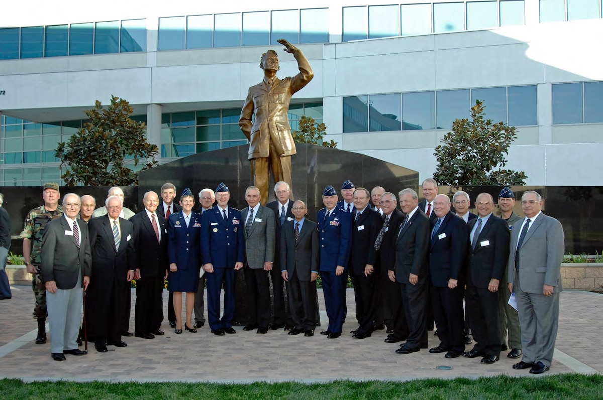 History in Two: Dyna-Soar > Air Force Materiel Command > Article