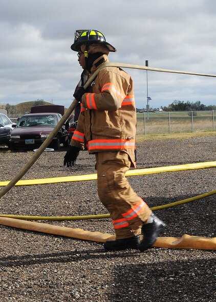 (U.S. Air Force photo/Senior Airman Kristoffer Kaubisch)
