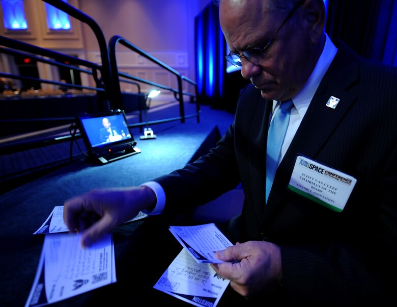 Scott Van Cleef, the chairman of the board for the Air Force Association, relays questions from the crowd to senior leaders from the active-duty, Guard and Reserve components about the total force, during the AFA’s Air and Space Conference and Technology Exposition in Washington, D.C., Sept. 15. The conference and exposition brings together Air Force leadership, industry experts, academia and current aerospace specialists from around the world to discuss the issues and challenges facing America and the aerospace community today. (Air Force photo/Tech. Sgt. Dan DeCook)