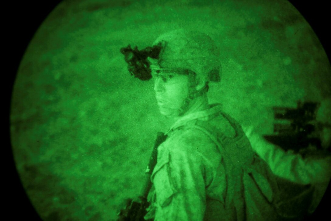 SOUTHWEST ASIA (Sept. 17, 2015)  U.S. Marine Cpl. Matthew Newman gives commands to his Marines during a bi-lateral training exercise. Newman is a team leader with India Company, Battalion Landing Team 3rd Battalion, 1st Marine Regiment, 15th Marine Expeditionary Unit. The 15th MEU, embarked aboard the ships of the Essex Amphibious Ready Group, is a forward-deployed, flexible sea-based Marine air-ground task force capable of engaging with regional partners and maintaining regional security. (U.S. Marine Corps photo by Sgt. Jamean Berry/Released)