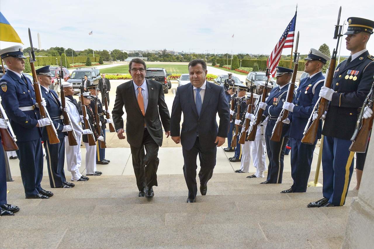U.S. Defense Secretary Ash Carter, left, hosts an honor cordon to welcome Ukrainan Defense Minister Col.-Gen. Stepan Poltorak to the Pentagon, Sept. 24, 2015. The two defense leaders met to discuss matters of mutual importance. DoD photo by Glenn Fawcett